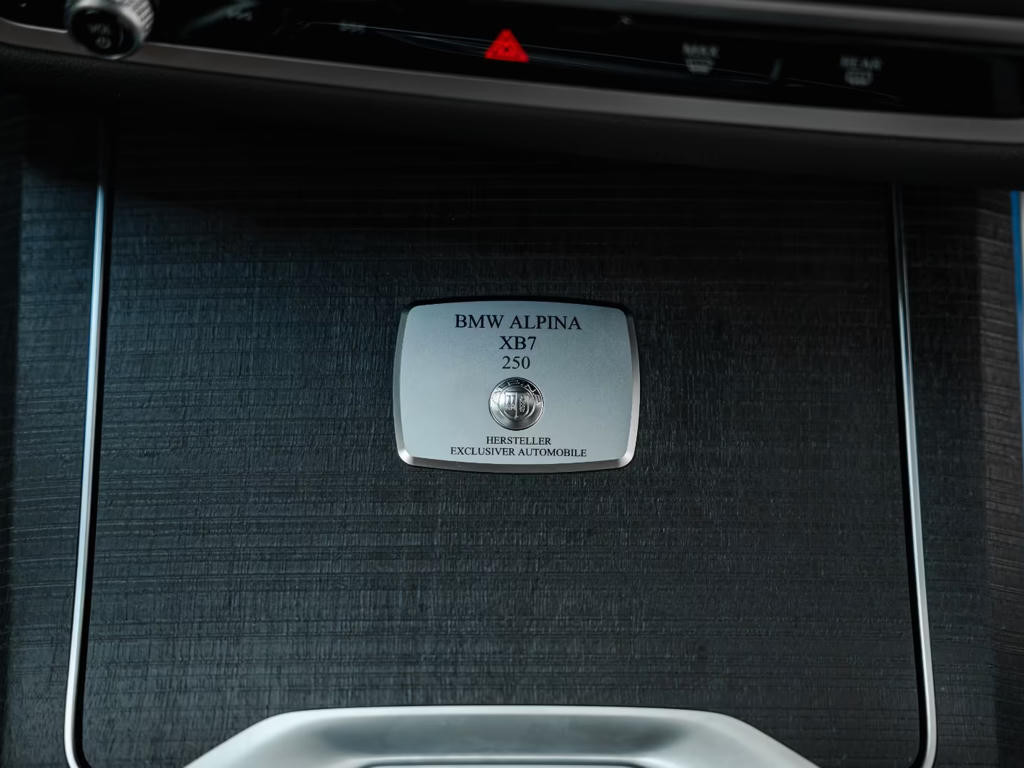 Alpina XB7
