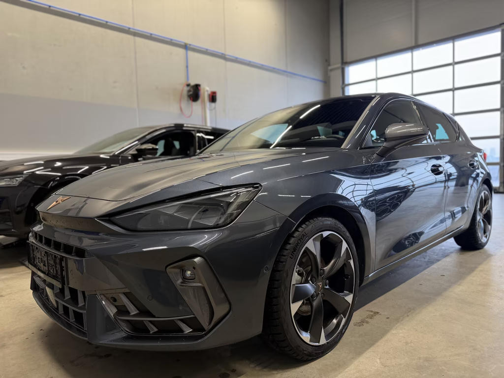 Cupra Leon 2025 Benzine