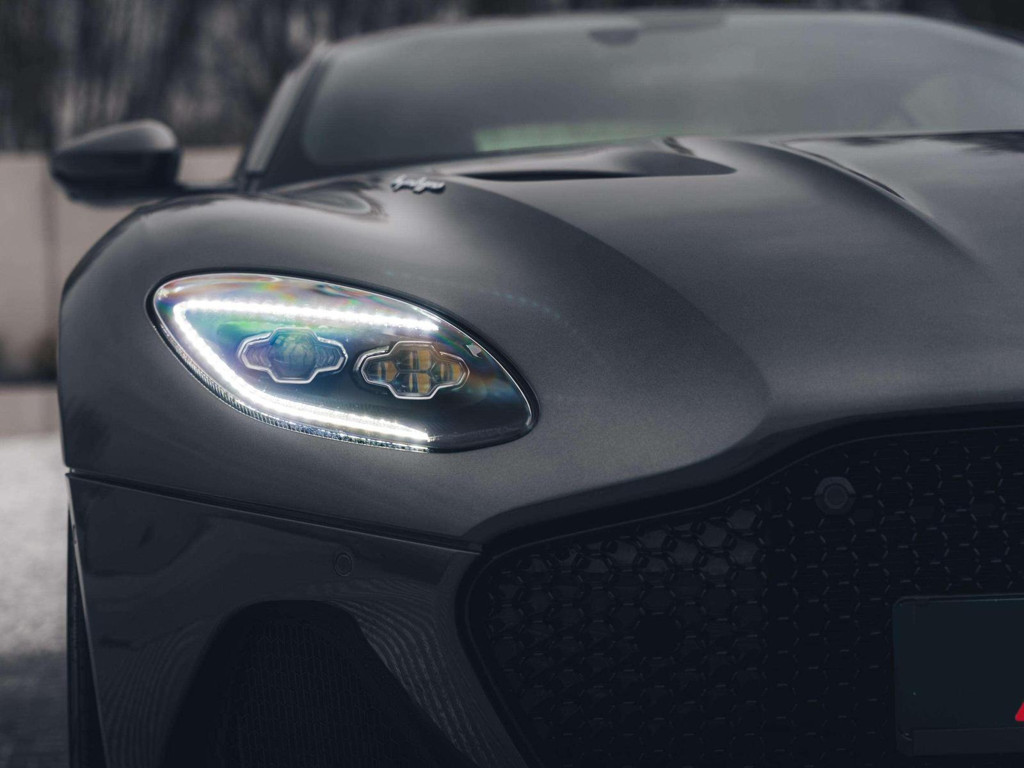 Aston Martin DBS