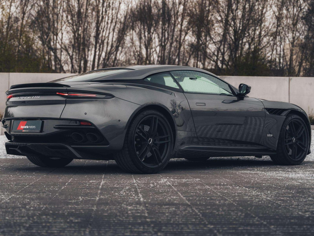 Aston Martin DBS
