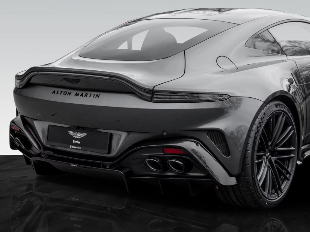 Aston Martin V8 Vantage