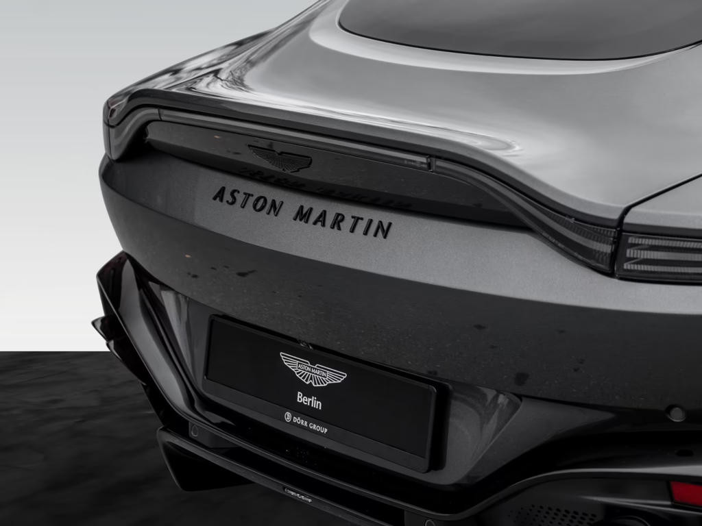Aston Martin V8 Vantage