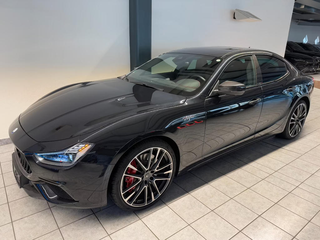 Maserati Ghibli 2023 Benzine