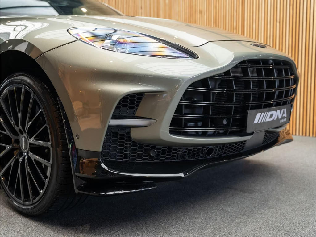 Aston Martin DBX