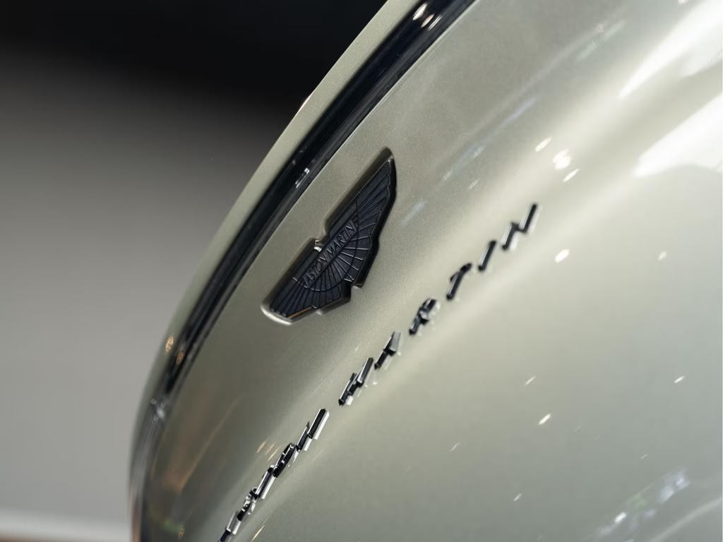 Aston Martin DBX
