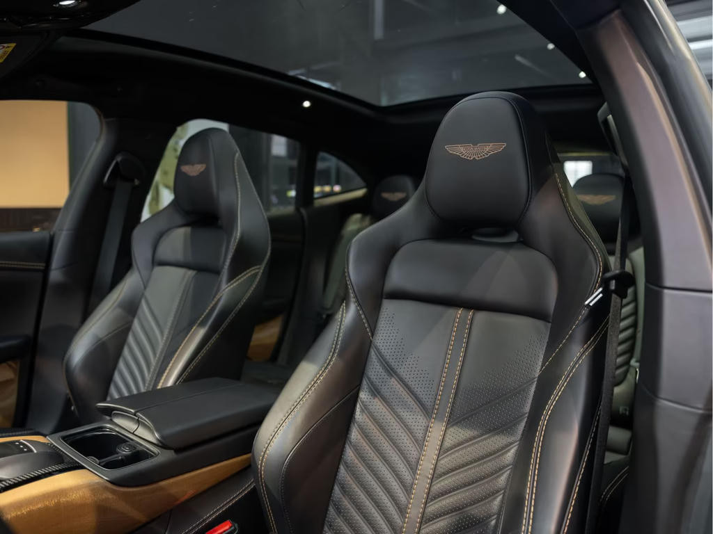 Aston Martin DBX