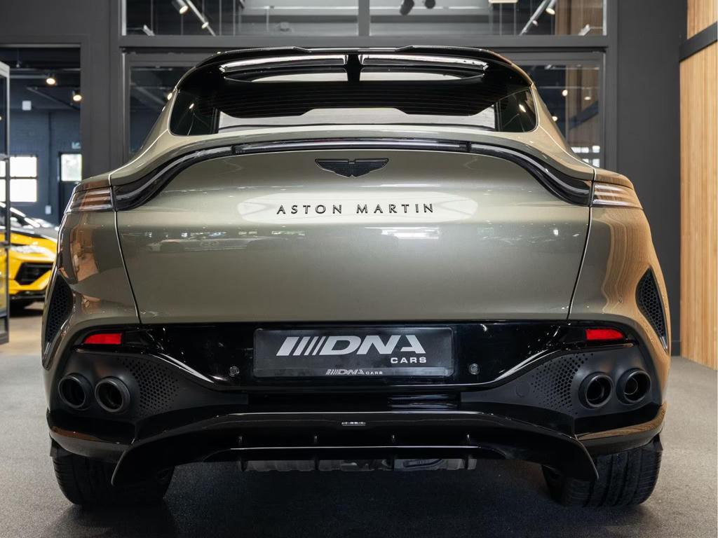 Aston Martin DBX