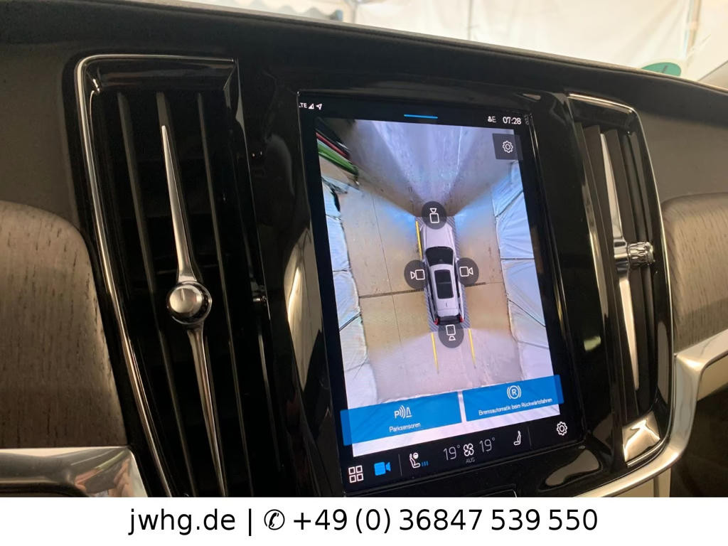 Volvo V90 Cross Country