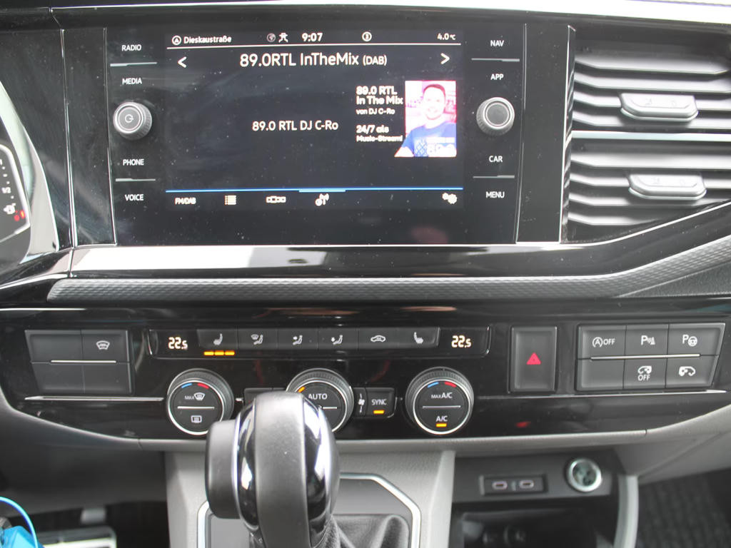 Volkswagen Caravelle