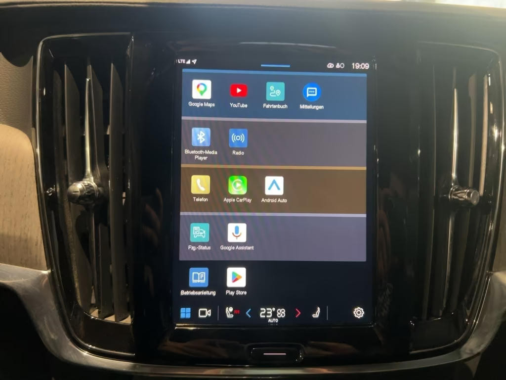 Volvo V90 Cross Country