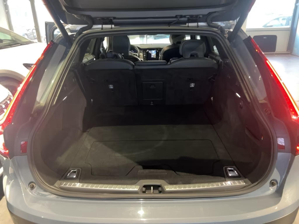 Volvo V90 Cross Country