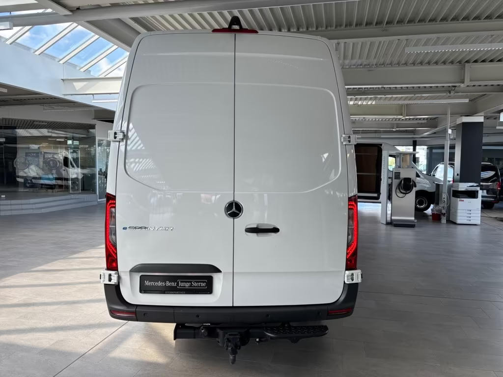 Mercedes-Benz eSprinter