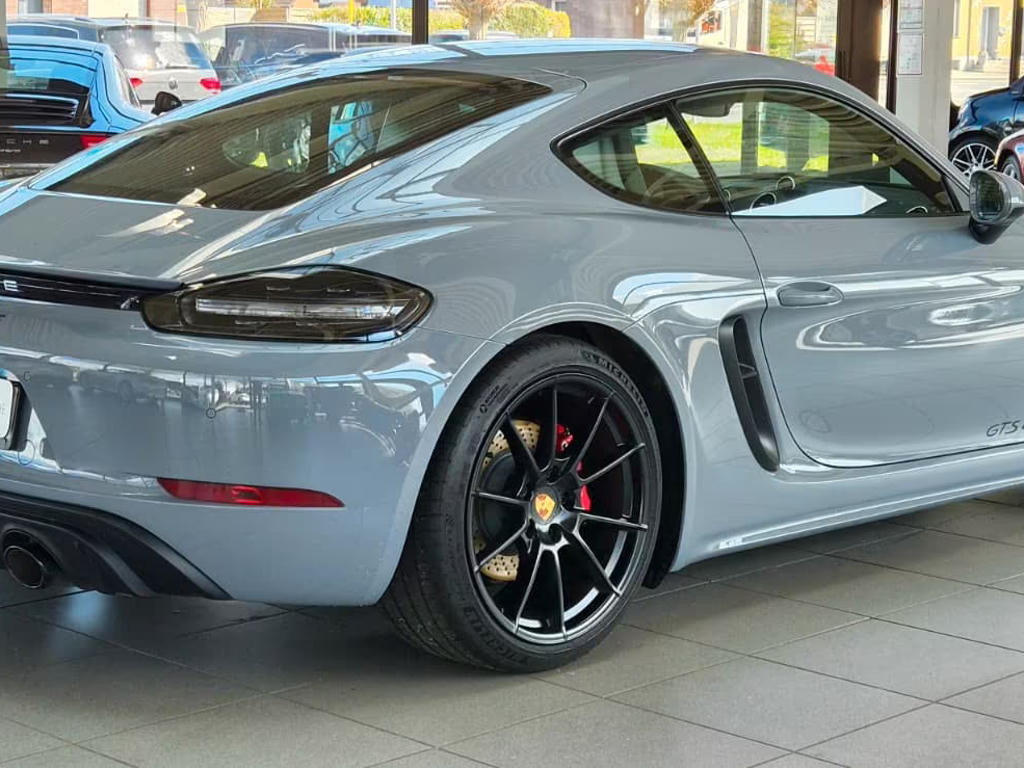 Porsche Cayman