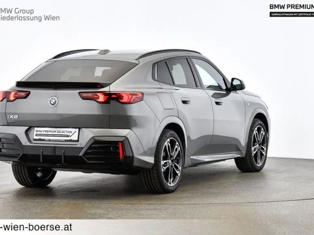 BMW iX2