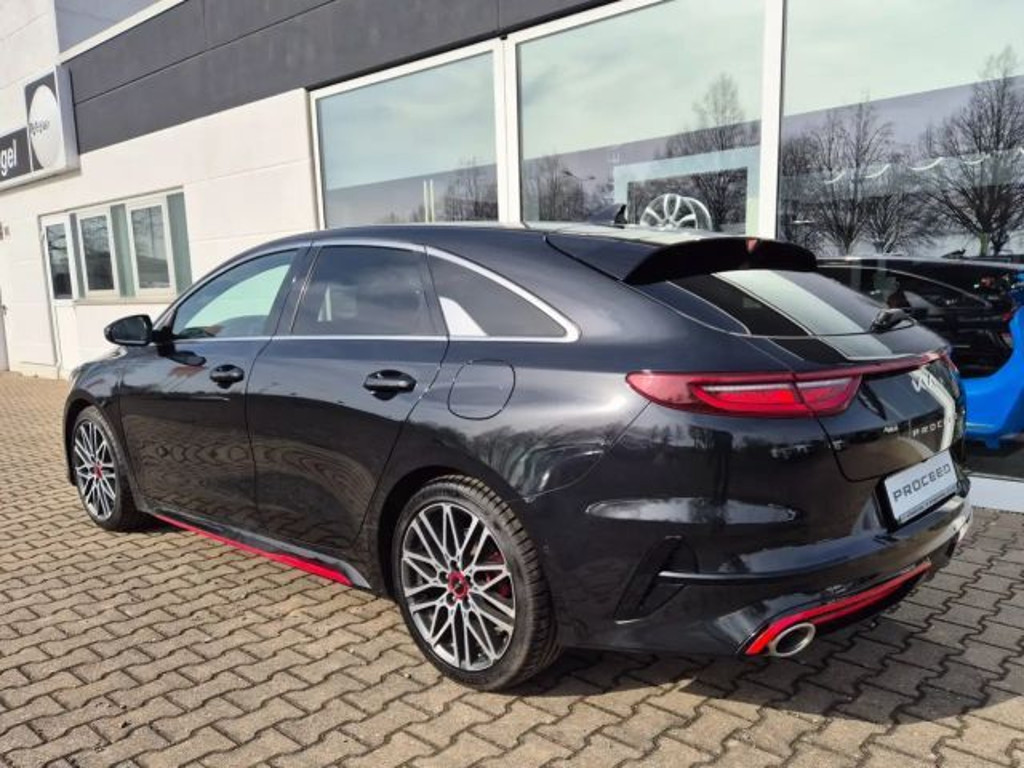 Kia ProCeed