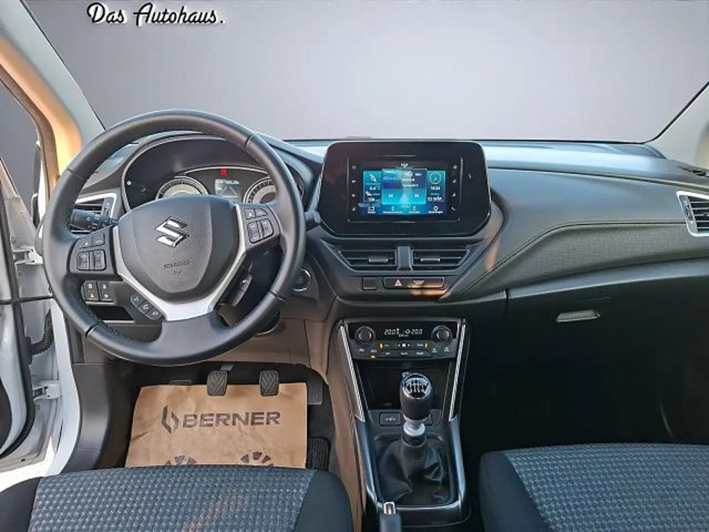 Suzuki S-Cross