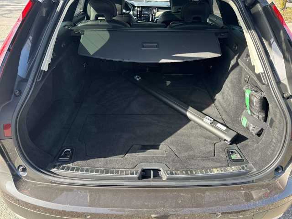 Volvo V90 Cross Country