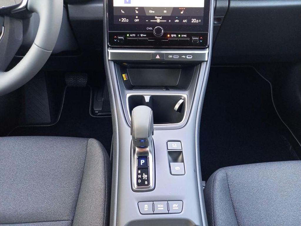 Lexus LBX