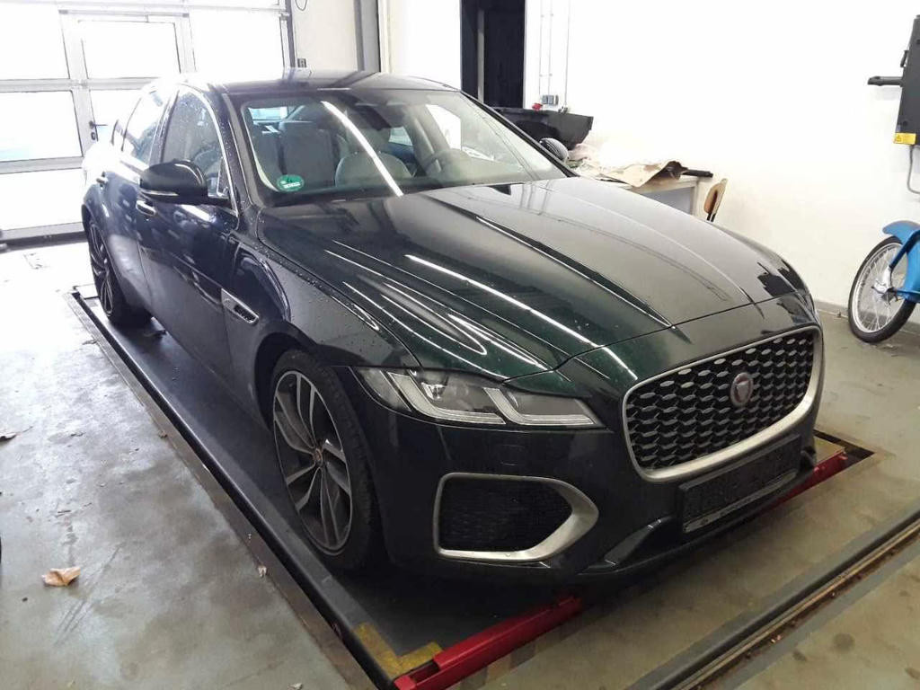 Jaguar XF