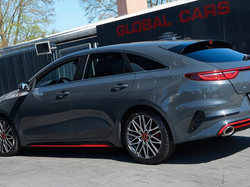 Kia ProCeed