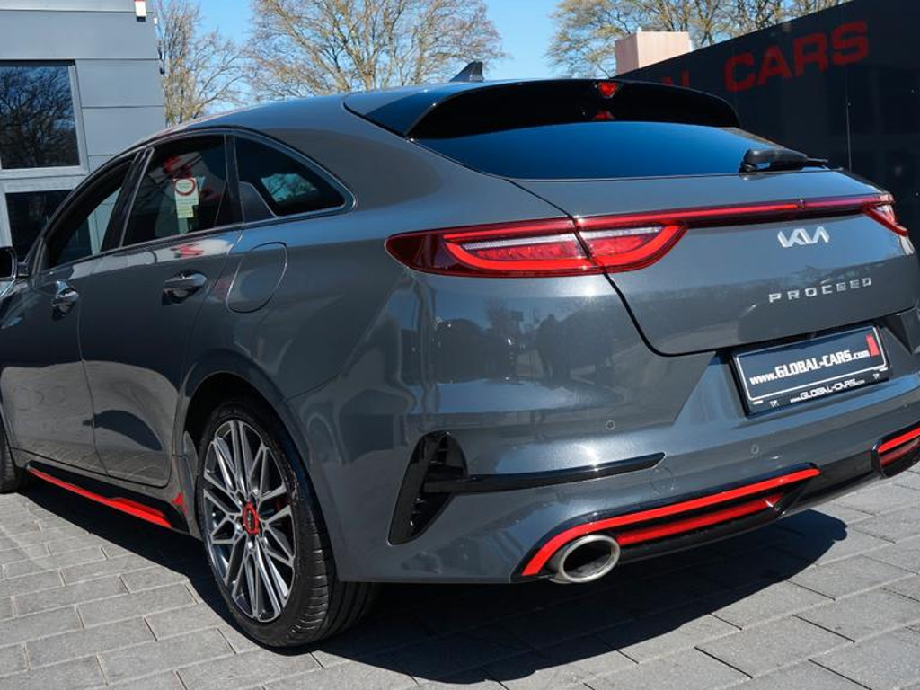 Kia ProCeed