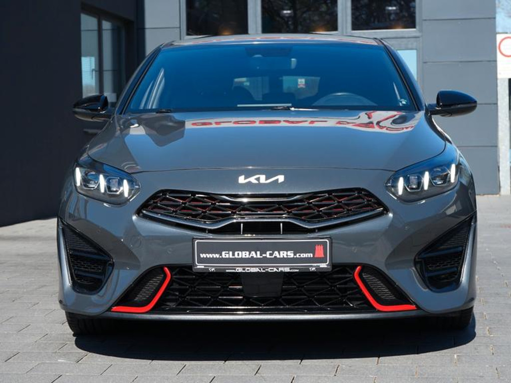 Kia ProCeed
