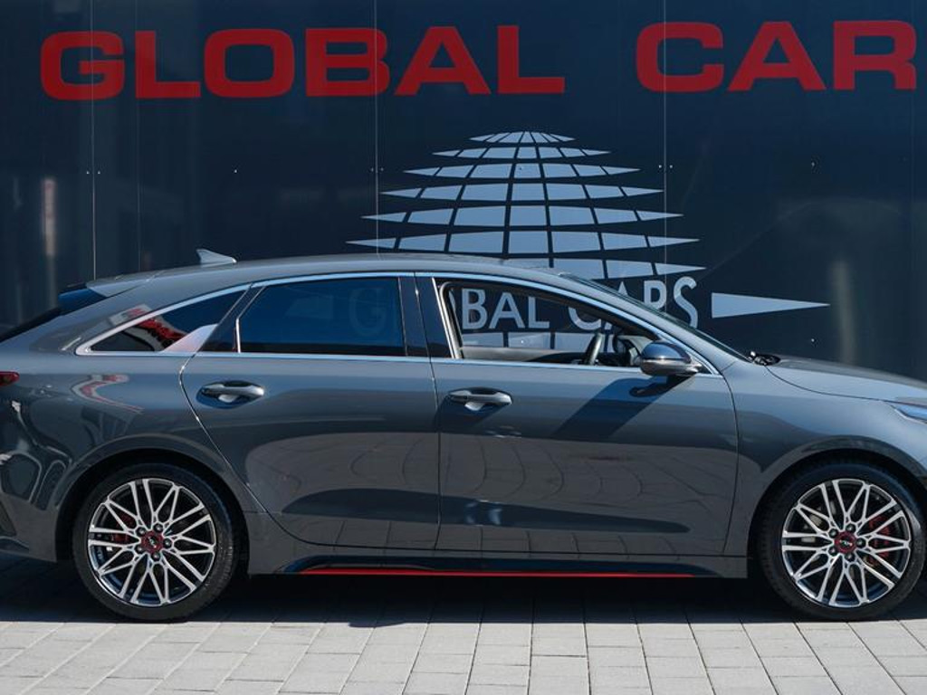 Kia ProCeed