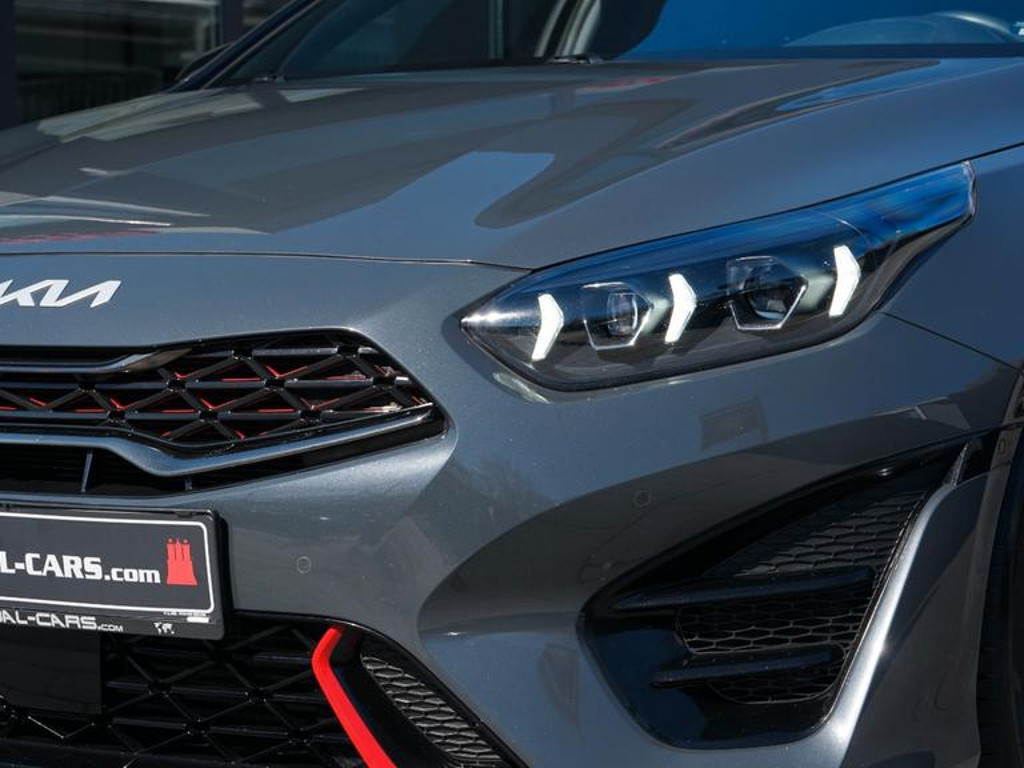 Kia ProCeed