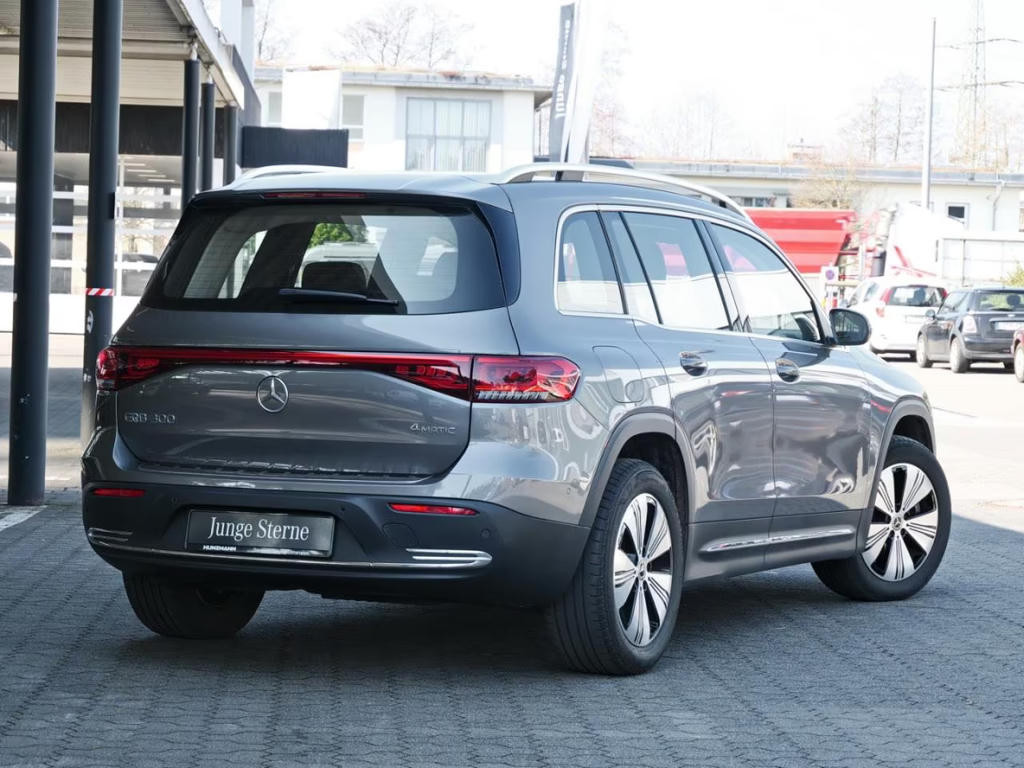 Mercedes-Benz EQB