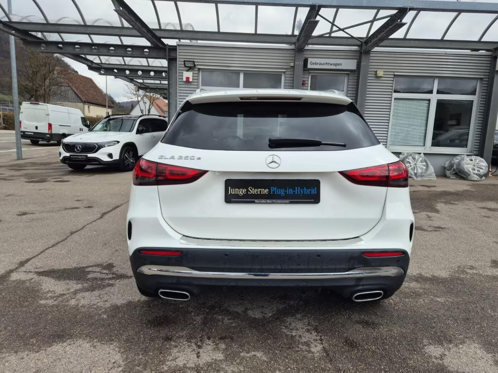 Mercedes-Benz GLA-Klasse