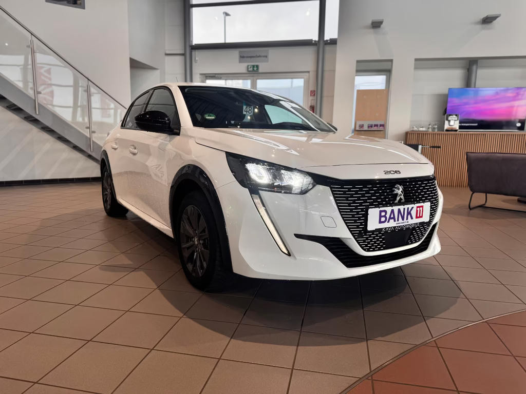 Peugeot e-208