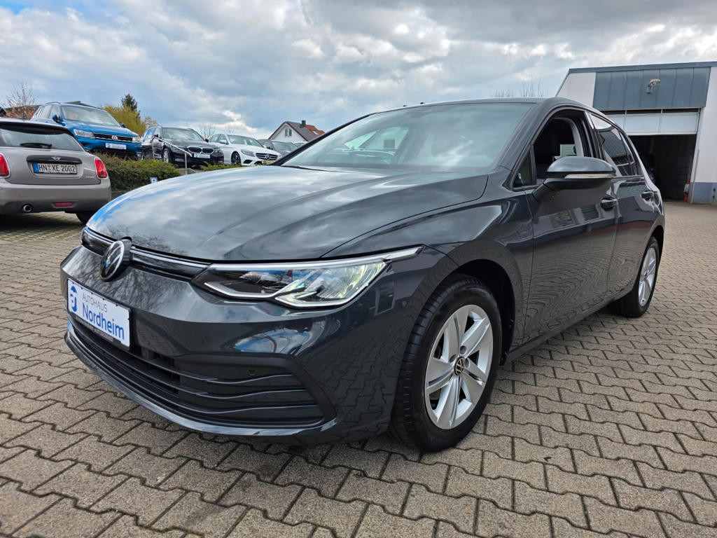 Volkswagen Golf 2024 Benzine