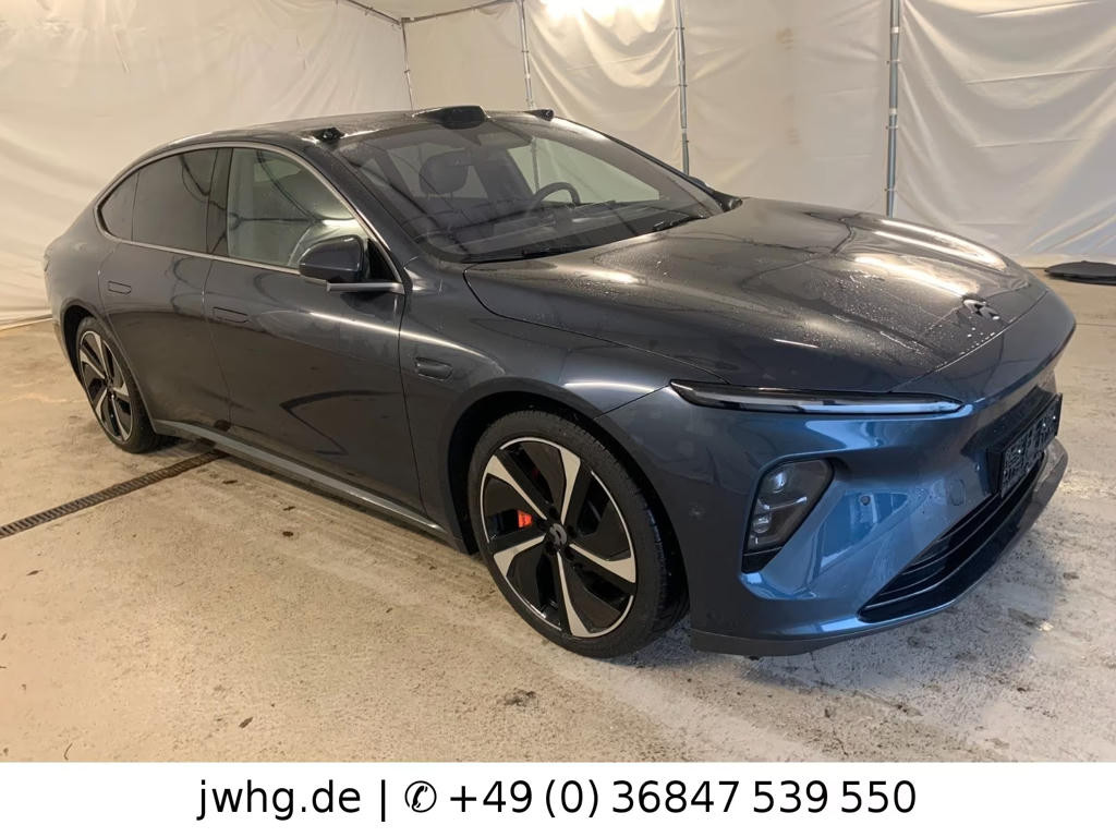 NIO ET7