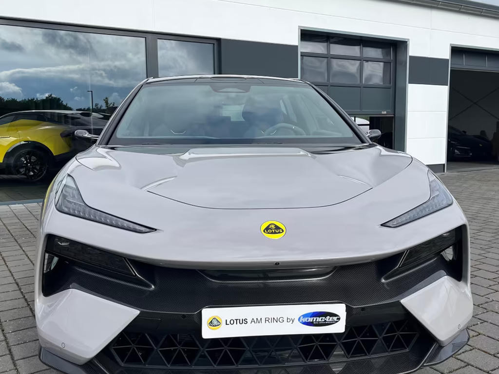 Lotus Eletre