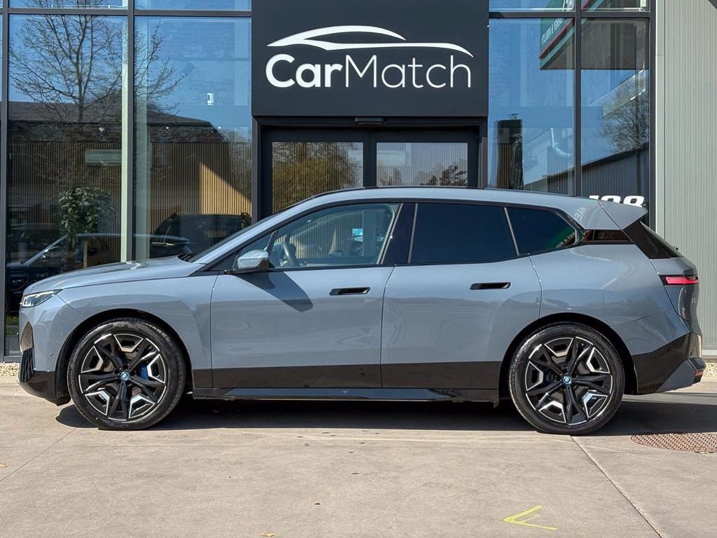 BMW iX