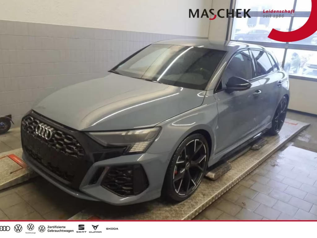 Audi RS3 2023 Benzine