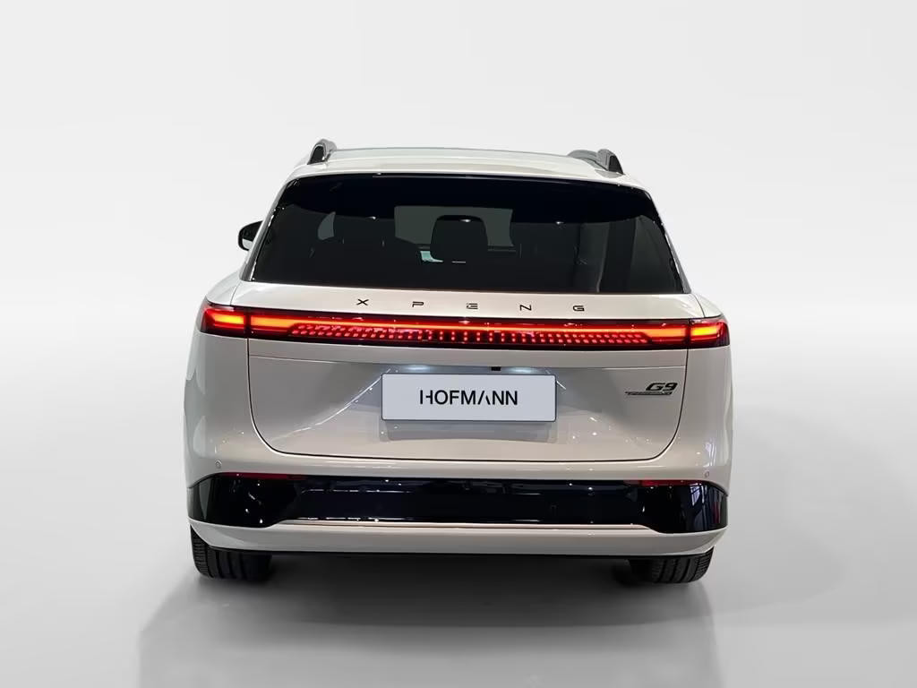 Xpeng G9