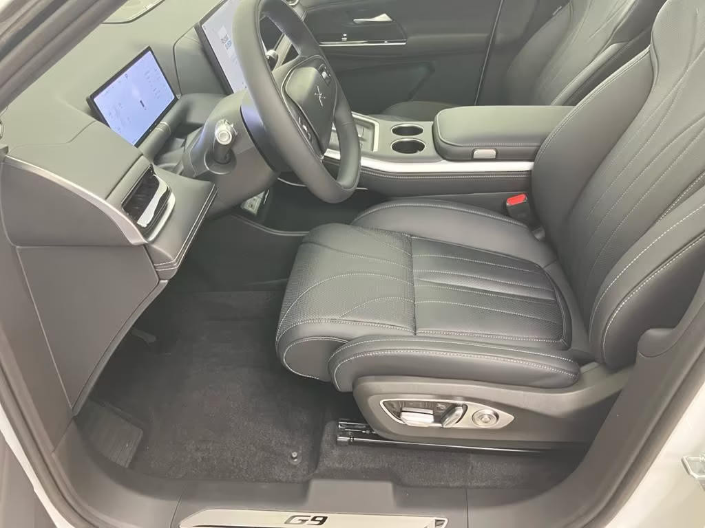 Xpeng G9