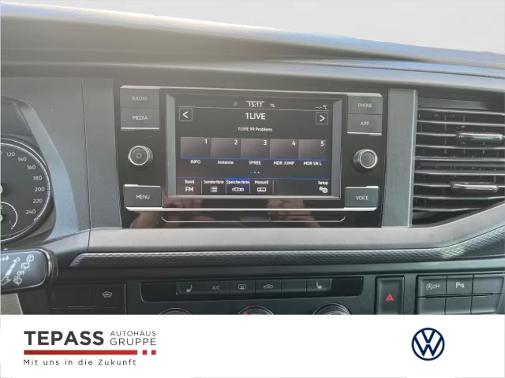 Volkswagen Caravelle