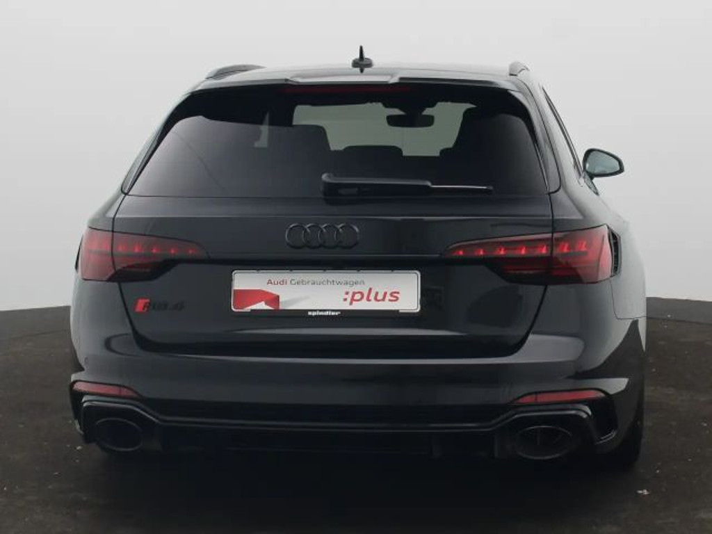 Audi RS4