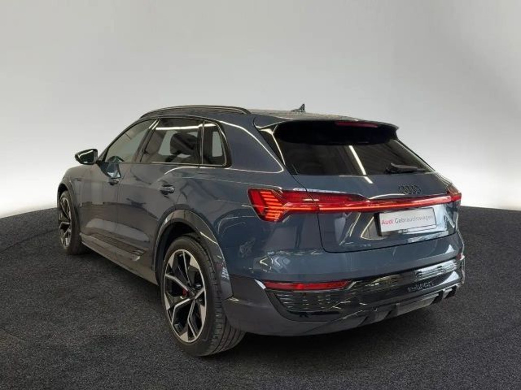 Audi SQ8 e-tron