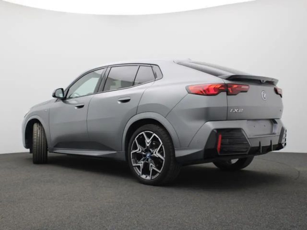 BMW iX2