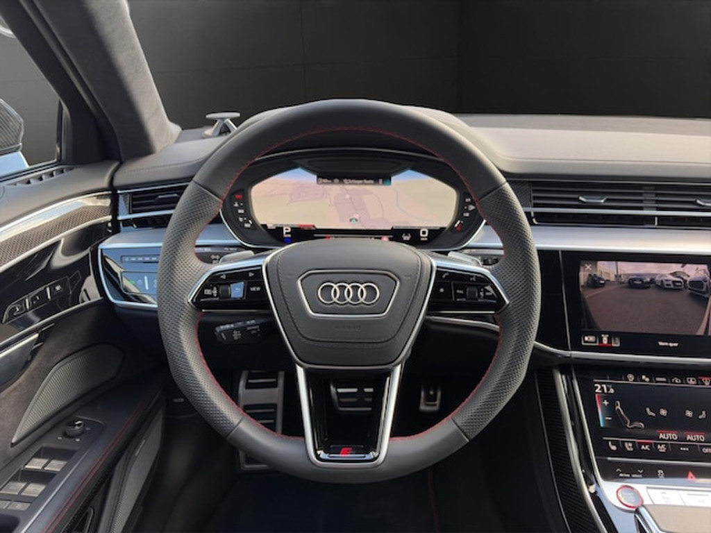 Audi S8