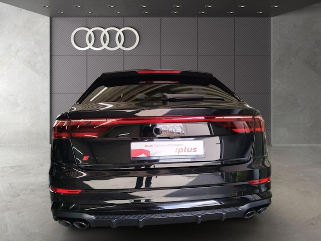 Audi SQ8