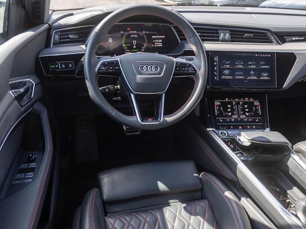 Audi Q8 e-tron