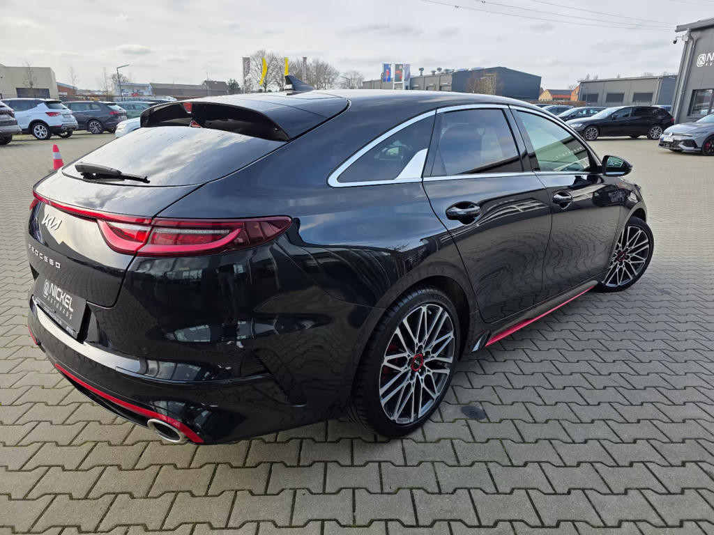 Kia ProCeed