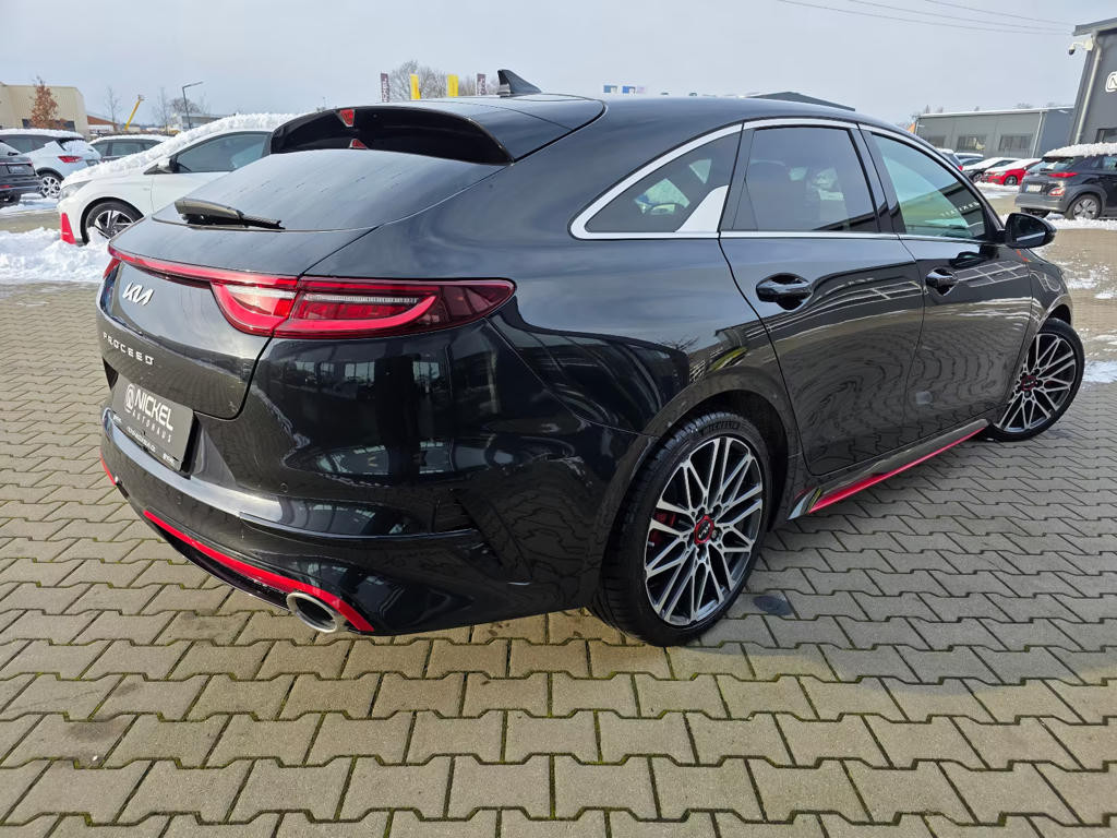 Kia ProCeed