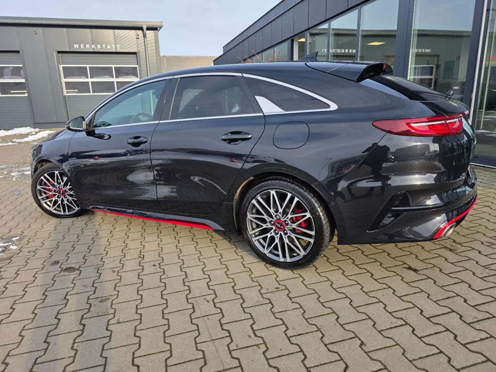 Kia ProCeed