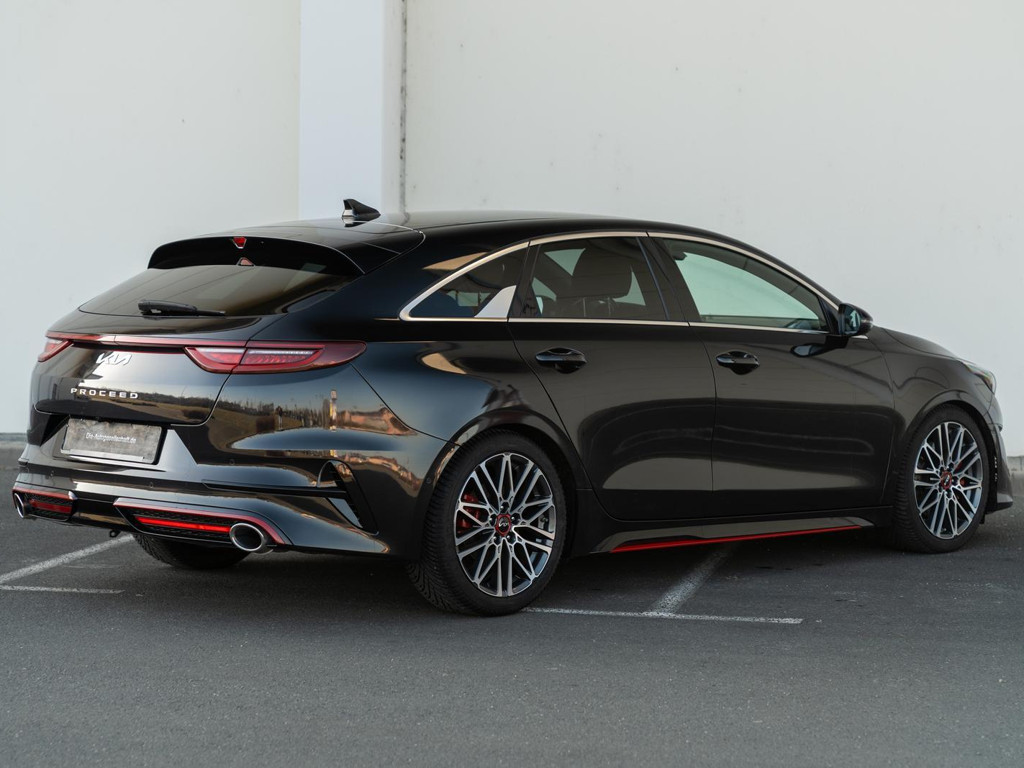 Kia ProCeed