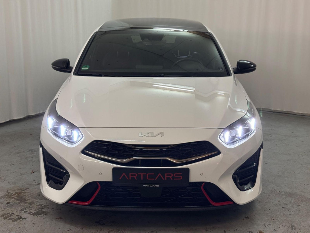 Kia ProCeed